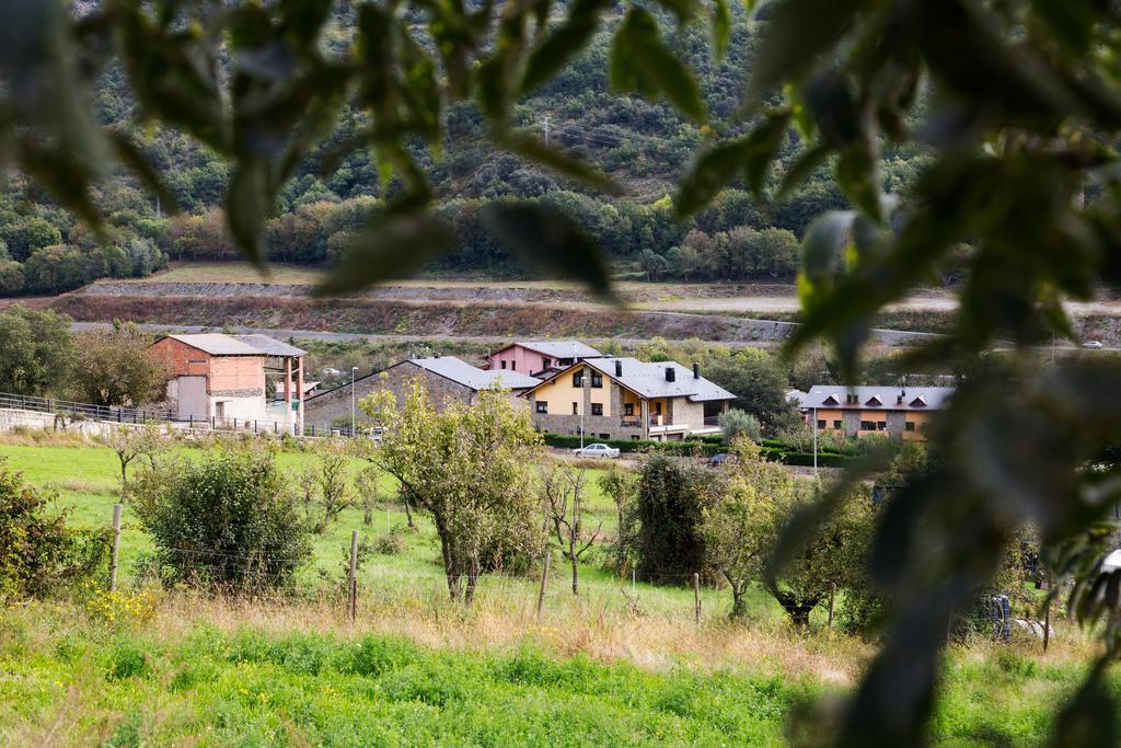 Allotjament Rural Cal Miquel Anserall  Εξωτερικό φωτογραφία